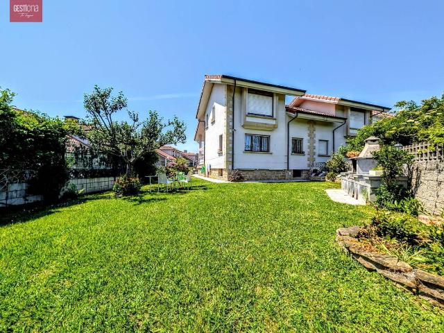 Casa adosada en Venta en Arnuero