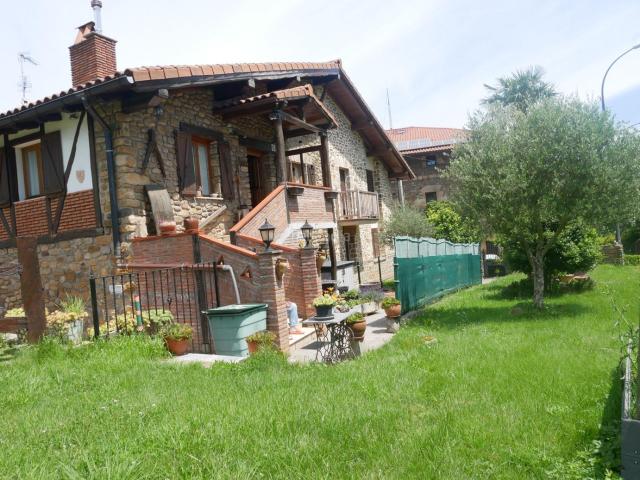 Casa adosada en venta en Arrankudiaga Zollo. Precioso Adosado De 3 Dormitorios y 2 baños Con Txoko y Terreno En Arrankudiaga. Casas adosadas Arrankudiaga.