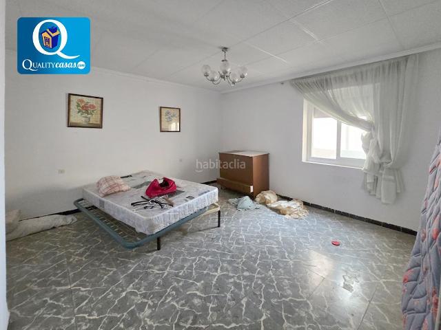 Casa adosada en venta en Aspe, Prosperidad. Adosado en venta en Centro, 4 dormitorios. Casas adosadas.