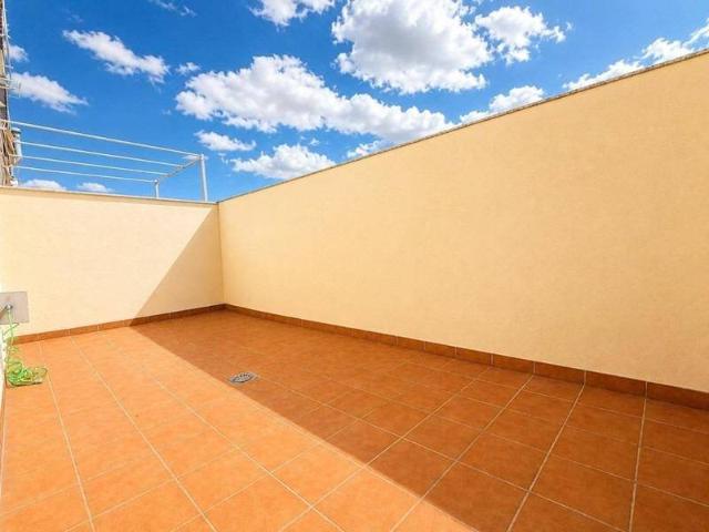 Casa adosada en Venta en Atarfe