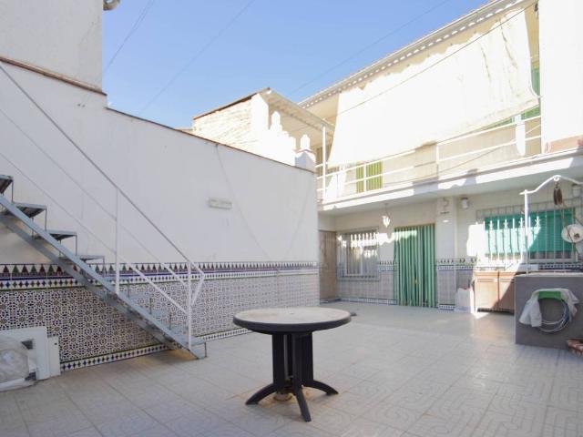 Casa adosada en Venta en Atarfe