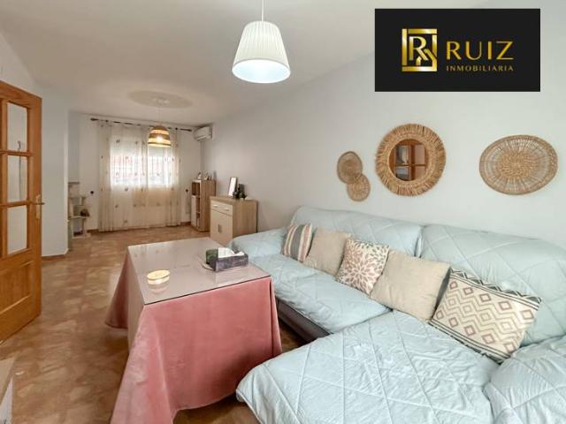 Casa adosada en Venta en Atarfe