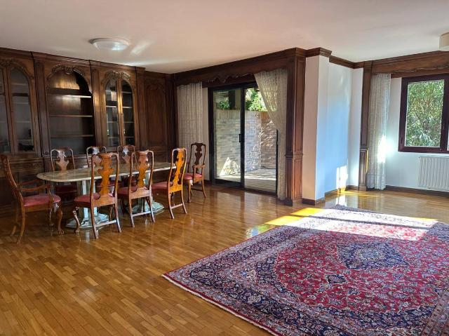 Casa adosada en Venta en Avda. Madrid