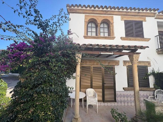 Casa adosada en venta en avenida Vilafortuny, Cambrils, de 71 m² 2 habitaciones por 260.000