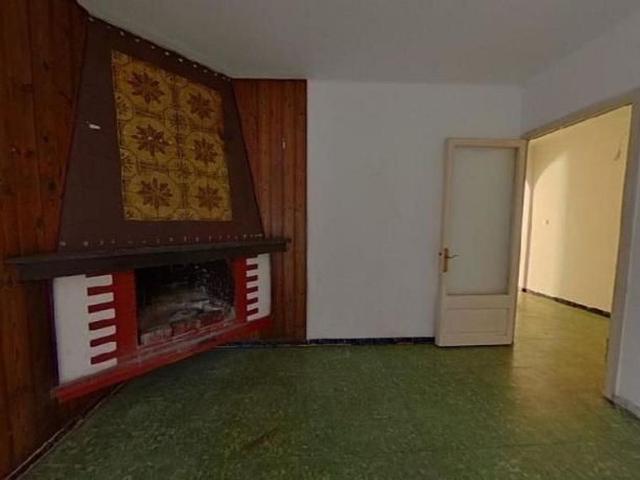 Casa adosada en venta en avenida De Catalunya, Torredembarra, de 217 m² 7 habitaciones por 203.630