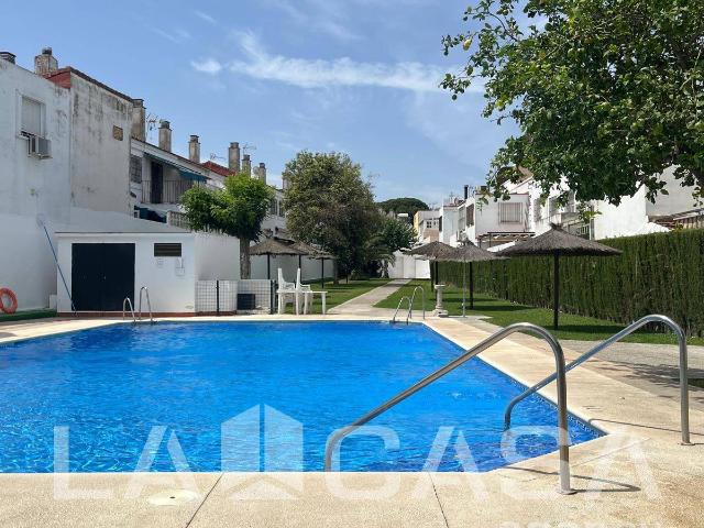Casa adosada en Venta en Avenida de Europa