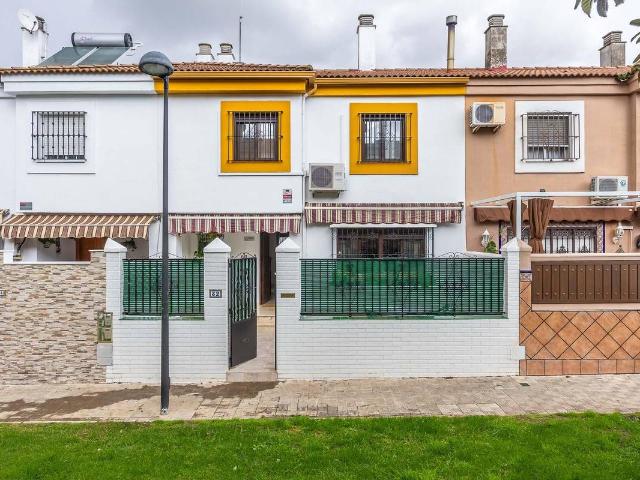 Casa adosada en Venta en Avenida de Europa