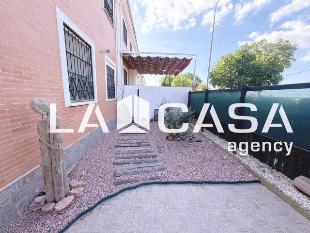 Casa adosada en Venta en Avenida de Europa