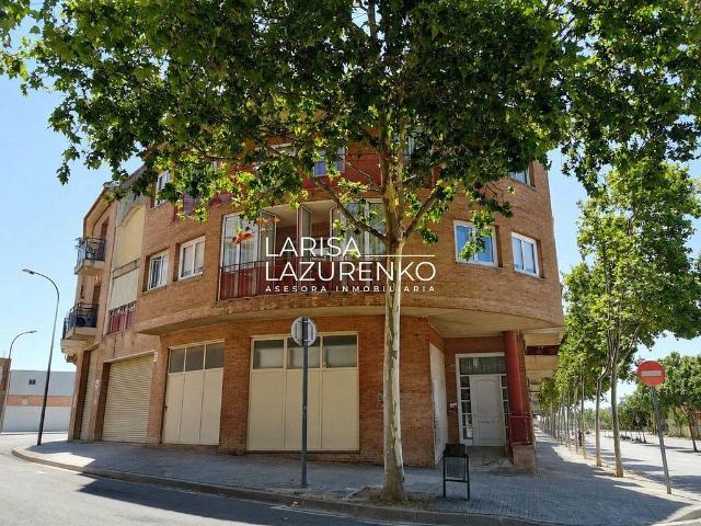 Casa adosada en venta en avenida De Salou, Reus, de 242 m² 5 habitaciones por 425.000