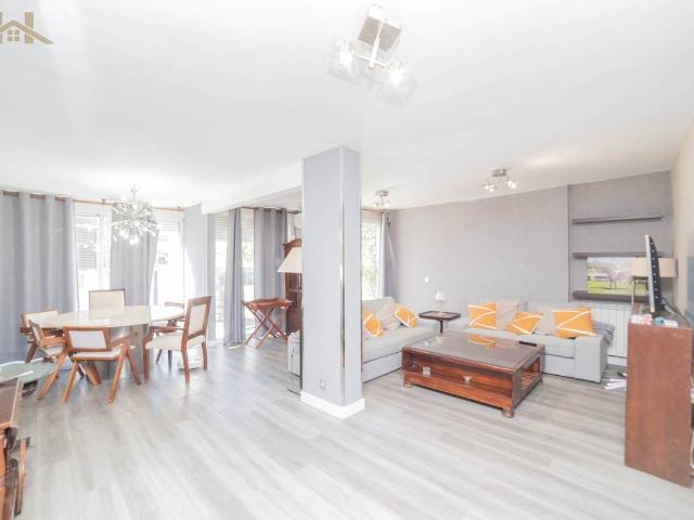 Casa adosada en Venta en Avenida Europa