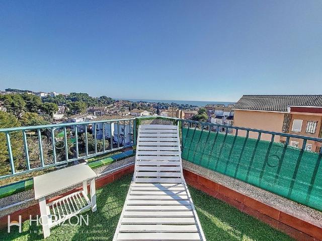 Casa adosada en venta en avenida França, Calafell, de 168 m² 4 habitaciones por 349.000