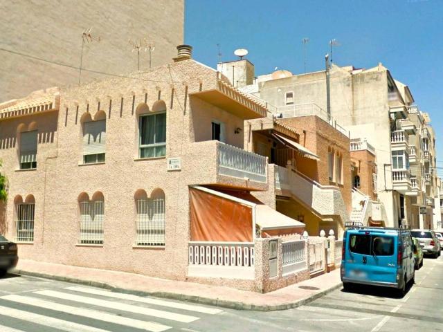 Casa adosada en Venta en Avenida Habaneras Curva de Palangre