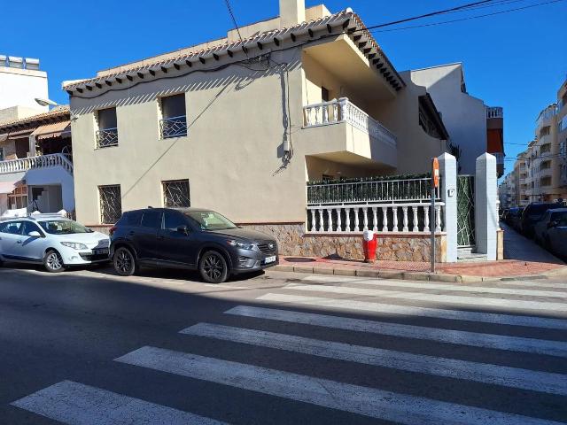 Casa adosada en Venta en Avenida Habaneras Curva de Palangre