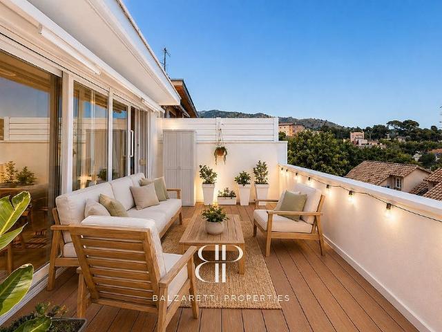 Casa adosada en venta en avenida Joan Garí, Tiana, de 166 m² 4 habitaciones por 720.000