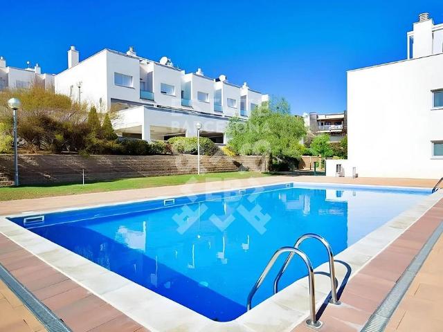 Casa adosada en venta en avenida Sa Boadella, Lloret de Mar, de 264 m² 4 habitaciones por 620.000