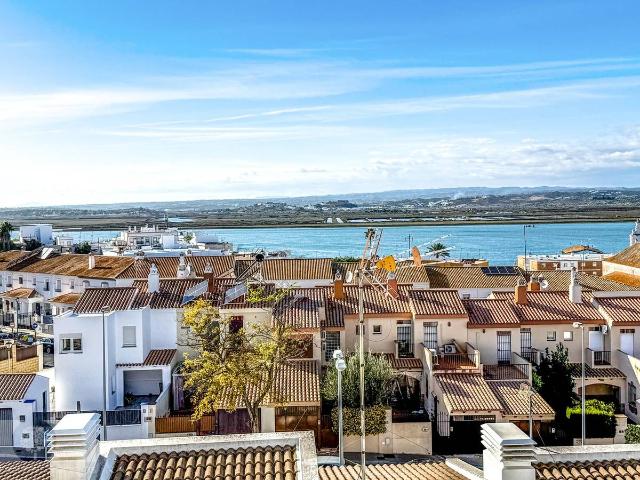 Casa adosada en Venta en Ayamonte ciudad