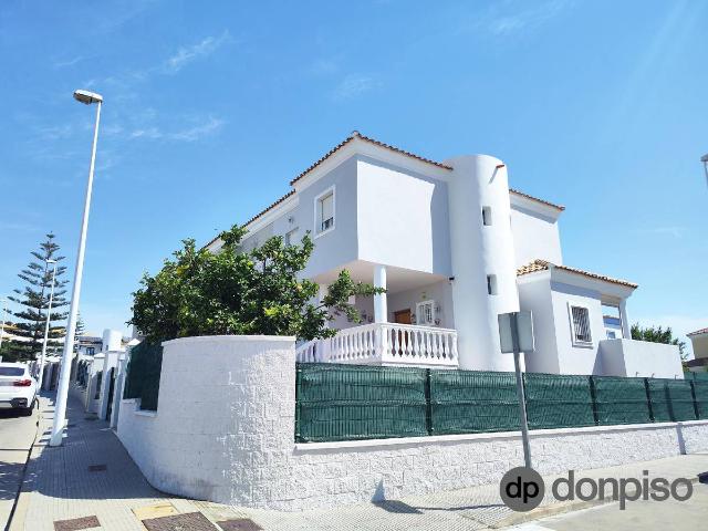 Casa adosada en Venta en Ayamonte ciudad