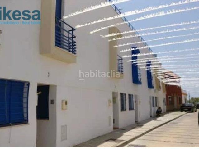 Casa adosada en venta en Ayamonte, Punta del Moral. VENTA DE CHALET ADOSADO EN AYAMONTE, HUELVA. ACTIVO SIN POSESIÓN, NO SE PUEDE VISITAR. Casas adosadas.
