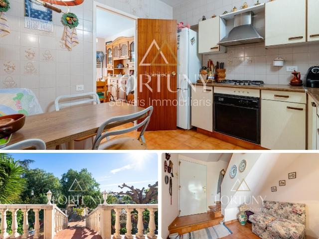 Casa adosada en venta en Botarell. Casas adosadas.