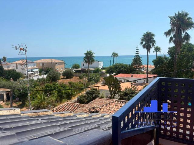 Casa adosada en Venta en Boverals Saldonar
