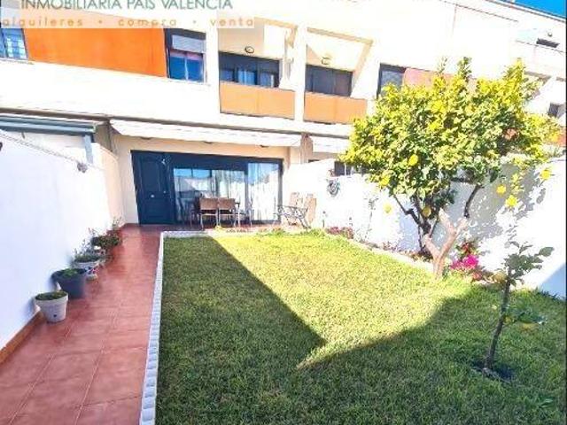 Casa adosada en Venta en Boverals Saldonar