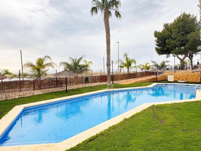 Casa adosada en Venta en Bonalba Cotoveta
