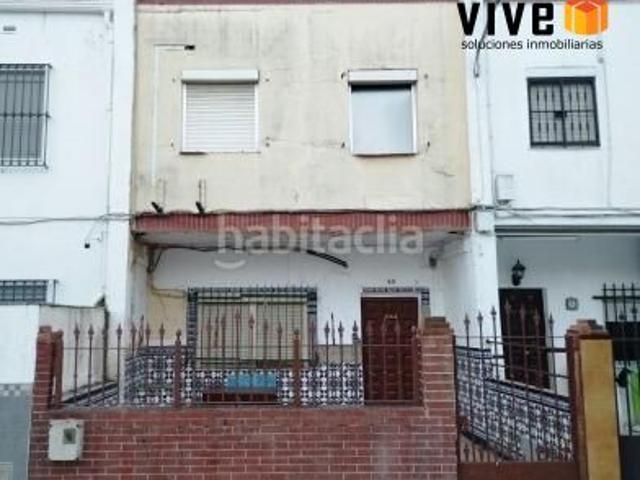 Casa adosada en venta en Bormujos, Centro. CASA ADOSADA EN EL CENTRO DE BORMUJOS. !. Casas adosadas.