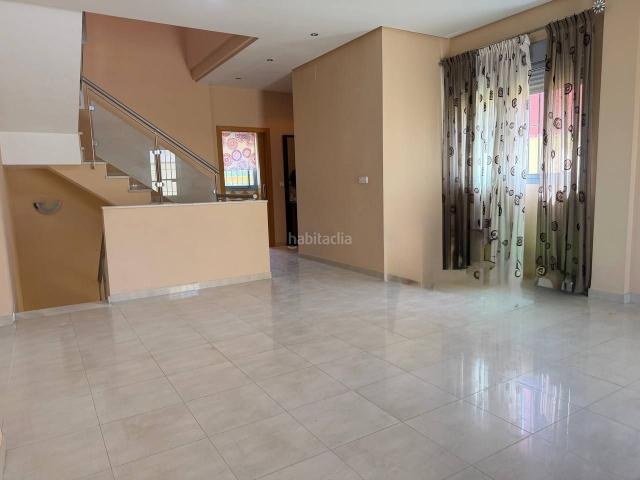 Casa adosada en venta en Bormujos, Centro. Venta Chalet. Casas adosadas.