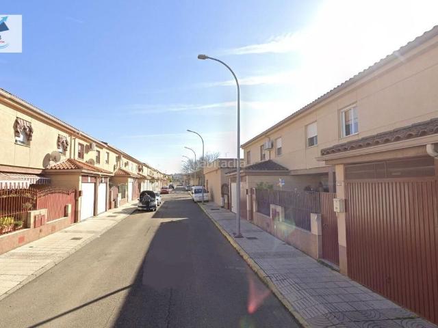 Casa adosada en venta en Badajoz, Maria Auxiliadora Barriada de Llera. Venta adosado en Badajoz. Casas adosadas.