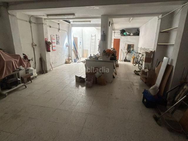 Casa adosada en venta en Badalona, Gorg. Finca independiente con terraza y planta baja diáfana en Badalona. Casas adosadas.