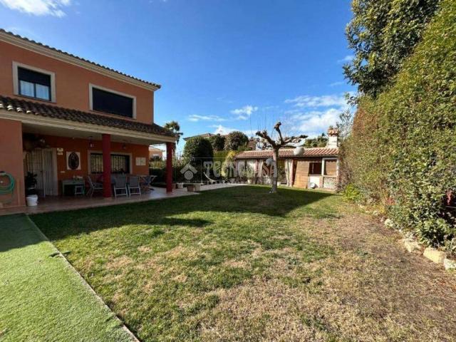 Casa adosada en Venta en Baeza