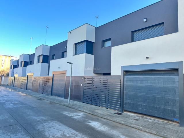 Casa adosada en venta en Balaguer. NOVA PROMOCIÓ DE CASES A BALAGUER. Casas adosadas.