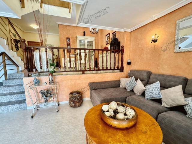 Casa adosada en venta en Baleares Ibiza, S´Eixample Can Misses. Chalet adosado con piscina privada en Can Misses Ibiza. Casas adosadas.