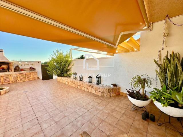 Casa adosada en venta en Baleares Ibiza, Ses Figueretes Platja d'en Bossa Cas Serres. Casa adosada en Ibiza. Casas adosadas.