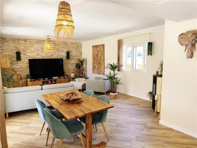 Casa adosada en venta en Baleares Llucmajor, Badia Blava Badia Gran Tolleric. Chalet independiente en una sola planta solar de 598m2 aprox. Casas adosadas.