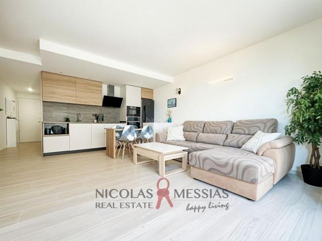 Casa adosada en venta en Baleares Marratxí, Sa Cabaneta. CHALET ADOSADO DE DISEÑO CONTEMPORÁNEO CON PISCINA PRIVADA EN SA CABANETA. Casas adosadas.