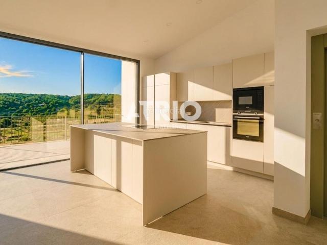 Casa adosada en venta en Baleares Marratxí, Sa Cabaneta. Estrena el lujo en Sa Cabaneta! Adosado de diseño con vistas espectaculares a la montaña. Casas adosadas.