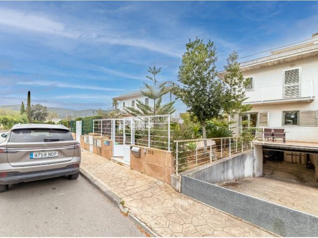 Casa adosada en venta en Baleares Sa Pobla. Chalet adosado en venta en Crestatx. Casas adosadas Sa.