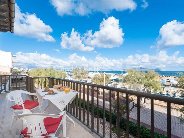 Casa adosada en venta en Baleares Santa Margalida, Can Picafort. Casa adosada en primera linea de mar en Can Picafort. Casas adosadas Santa.