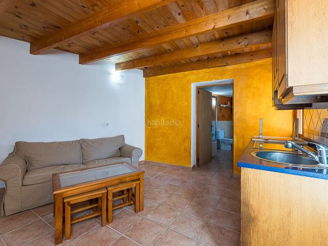 Casa adosada en venta en Baleares Sencelles. Dos casas independientes con terreno, pozo de vena y vistas despejadas, listas para entrar a vivir. Casas adosadas.