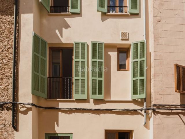 Casa adosada en venta en Baleares Pollença, Pollença Poble. Casa de pueblo con encanto en el corazón de Pollença. Casas adosadas.