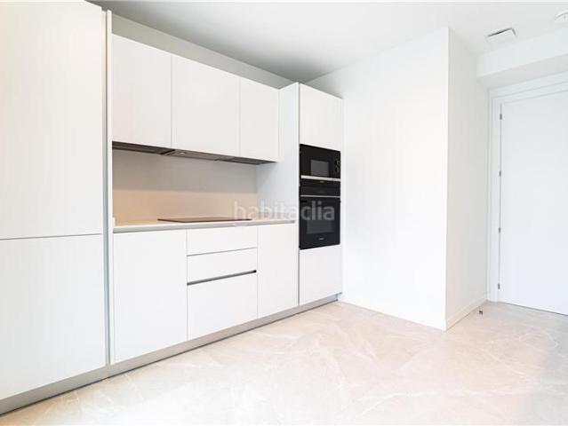 Casa adosada en venta en Baleares Palma de Mallorca, S´Arenal. A estrenar. Adosado de diseño con jardín y piscina privada. Casas adosadas Palma de.