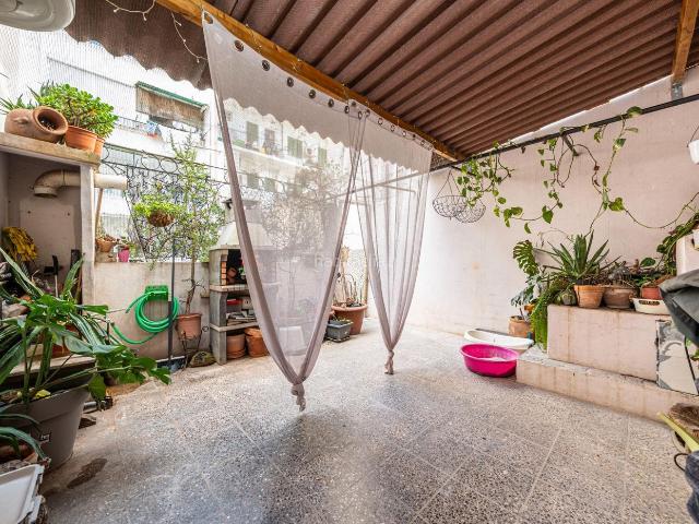 Casa adosada en venta en Baleares Palma de Mallorca, Son Cotoner. Chalet adosado con jardín, terraza y amplio terrado. Casas adosadas Palma de.