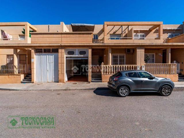 Casa adosada en Venta en Balerma