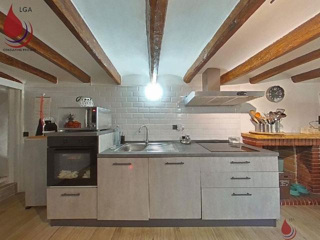 Casa adosada en venta en Banyeres del Penedès, de 299 m² 3 habitaciones por 195.000