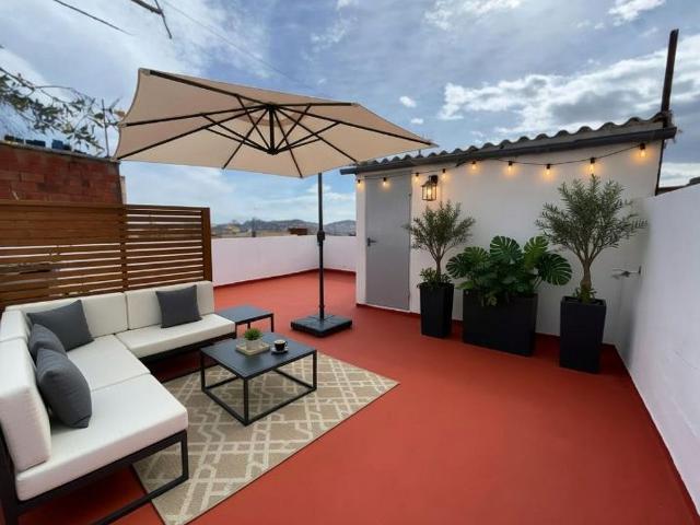 Casa adosada en venta en Barcelona, de 70 m² 2 habitaciones por 178.000