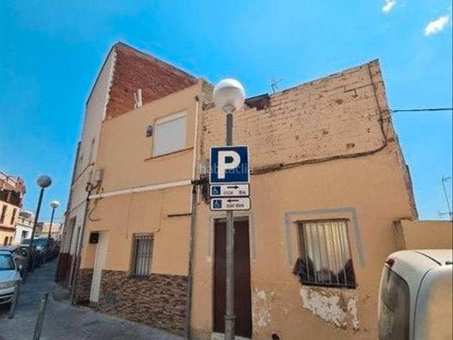Casa adosada en venta en Barcelona, Roquetes. GRAN OPORTUNIDAD. Casas adosadas.