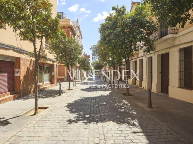 Casa adosada en venta en Barcelona, Sant Andreu de Palomar. Casa exclusiva en el carrer Coroleu Loft de diseño y espacio polivalenteEsta casa representa una oportunidad excepcional para quie. Casas.