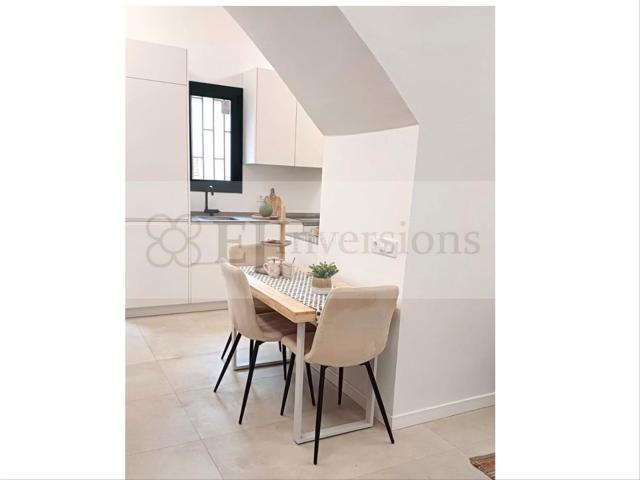 Casa adosada en venta en Barcelona, Sant Andreu de Palomar. CASA NUEVA, centro de Sant Andreu. Casas adosadas.