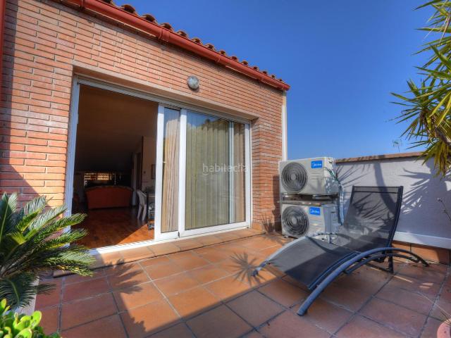 Casa adosada en venta en Barcelona, Sant Andreu de Palomar. Casas adosadas.
